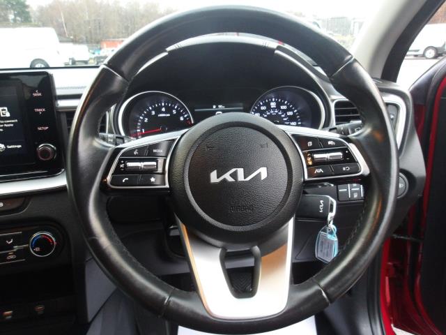 2023 Kia Ceed 1.5T Gdi Isg 2 5Dr (ML73TXM) Image 26