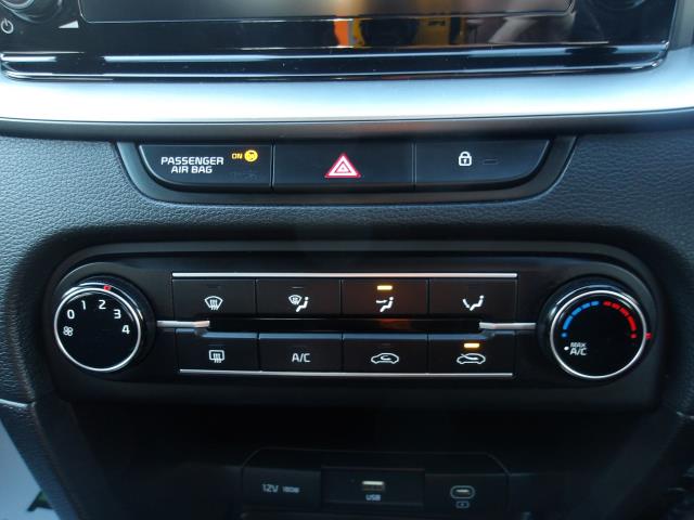 2023 Kia Ceed 1.5T Gdi Isg 2 5Dr (ML73TXM) Image 30