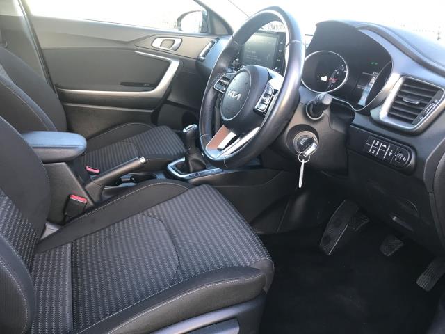 2023 Kia Xceed 1.5T Gdi Isg 2 5Dr (ML73TYK) Image 17