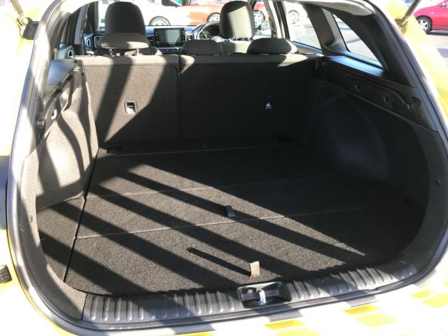 2023 Kia Ceed 1.5T Gdi Isg 2 5Dr (ML73TYT) Image 28