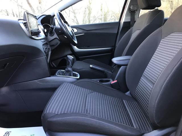 2023 Kia Ceed 1.5T Gdi Isg 2 5Dr (ML73TYW) Image 44