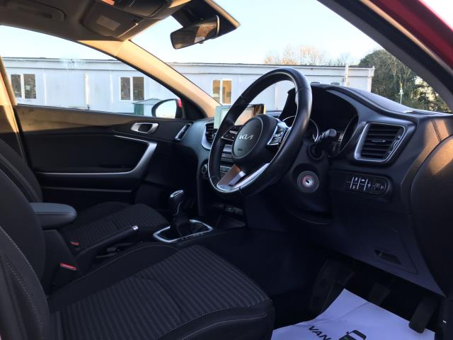 2023 Kia Ceed 1.5T Gdi Isg 2 5Dr (ML73TYW) Image 4