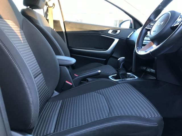 2023 Kia Ceed 1.5T Gdi Isg 2 5Dr (ML73TYW) Image 9