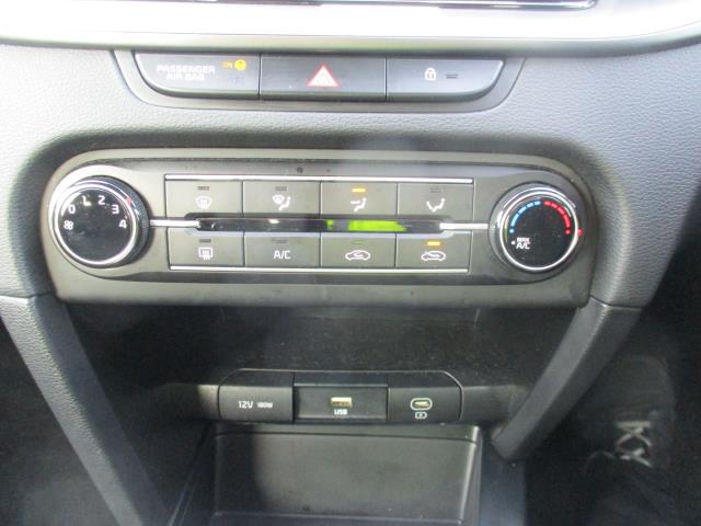 2023 Kia Ceed 1.5T Gdi Isg 2 5Dr (ML73TZD) Image 27