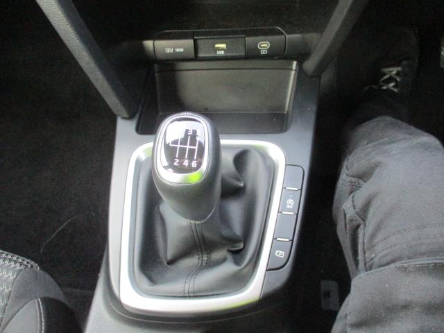 2023 Kia Ceed 1.5T Gdi Isg 2 5Dr (ML73TZD) Image 28