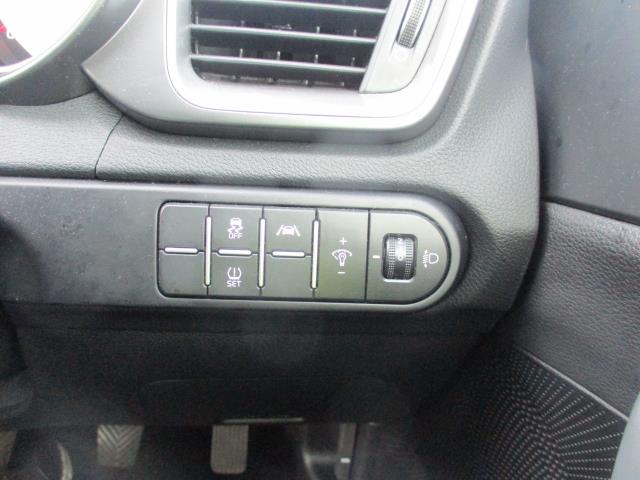 2023 Kia Ceed 1.5T Gdi Isg 2 5Dr (ML73TZD) Image 18