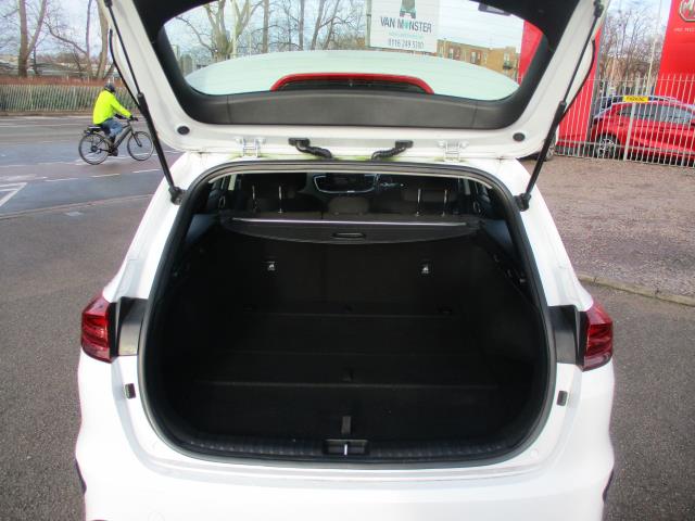 2023 Kia Ceed 1.5T Gdi Isg 2 5Dr (ML73TZD) Image 34