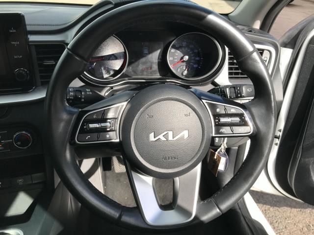 2023 Kia Ceed 1.5T Gdi Isg 2 5Dr (ML73URC) Image 13