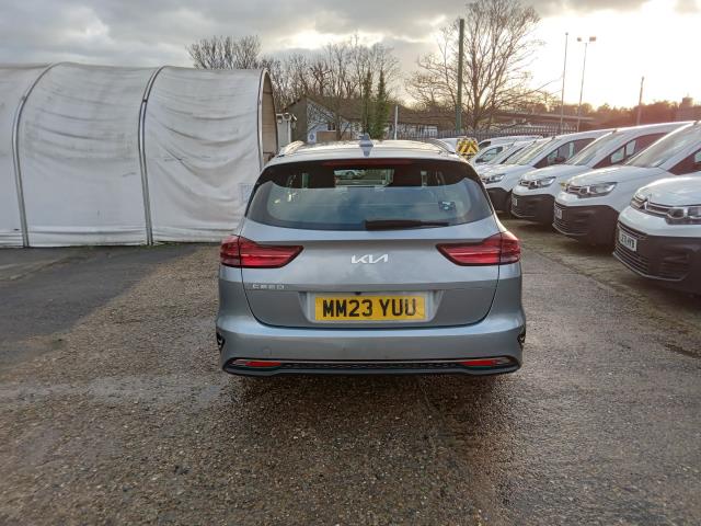 2023 Kia Ceed 1.5T Gdi Isg 2 5Dr (MM23YUU) Image 7