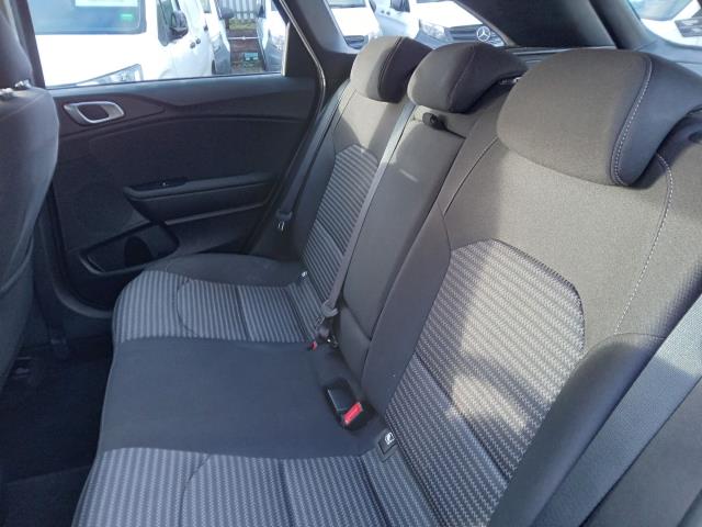 2023 Kia Ceed 1.5T Gdi Isg 2 5Dr (MM23YUU) Image 21
