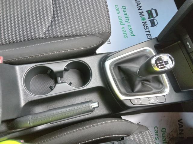 2023 Kia Ceed 1.5T Gdi Isg 2 5Dr (MM23YUU) Image 40