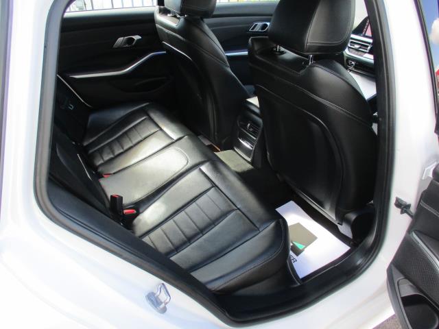 2020 BMW 3 Series 320I M Sport 5Dr Step Auto (MT70YLN) Image 31