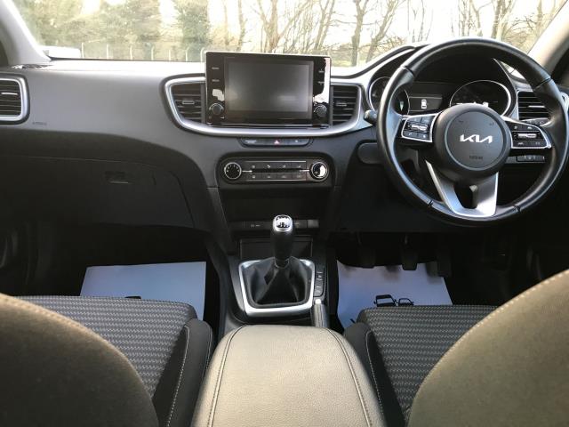 2023 Kia Ceed 1.5T Gdi Isg 2 5Dr (MT73BXF) Image 16