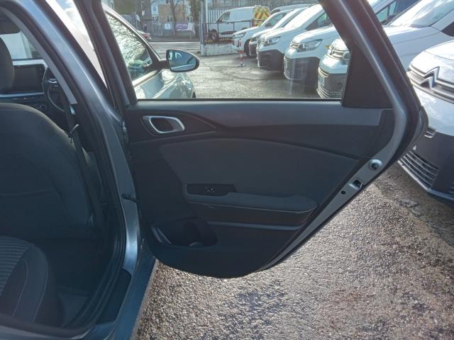 2023 Kia Ceed 1.5T Gdi Isg 2 5Dr (MT73CCA) Image 28