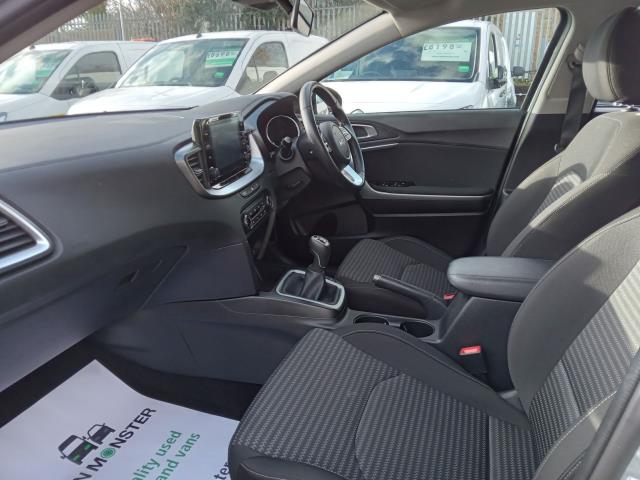 2023 Kia Ceed 1.5T Gdi Isg 2 5Dr (MT73CCA) Image 15