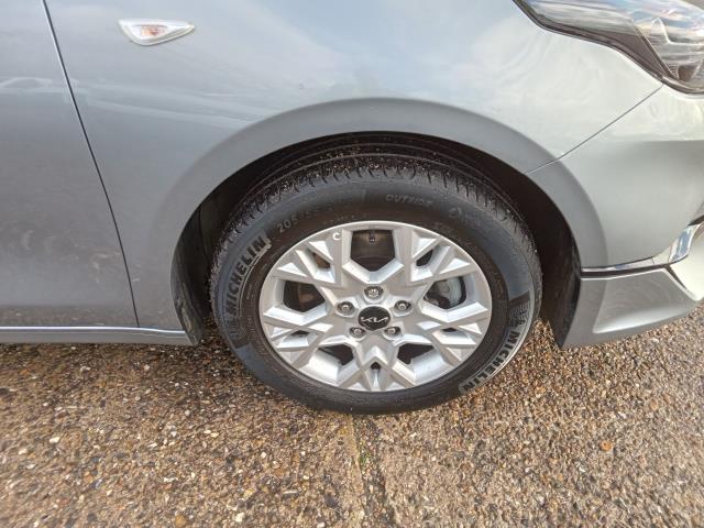 2023 Kia Ceed 1.5T Gdi Isg 2 5Dr (MT73CCA) Image 40