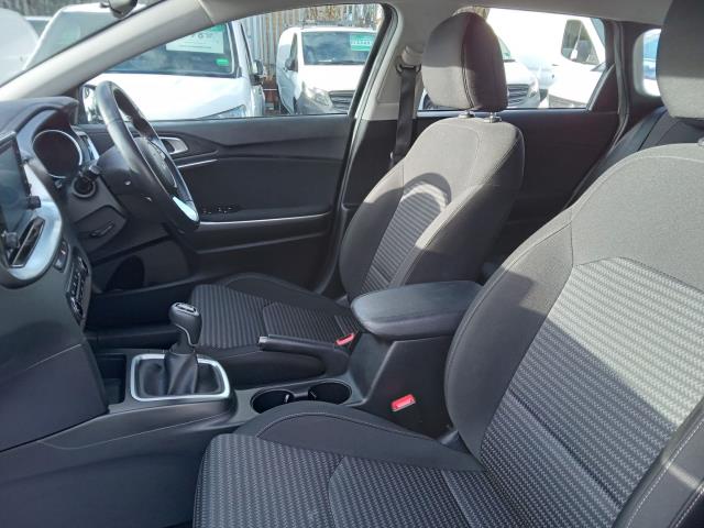 2023 Kia Ceed 1.5T Gdi Isg 2 5Dr (MT73CCA) Image 16