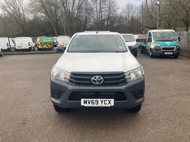 2019 Toyota Hilux Active D/Cab Pick Up 2.4 D-4D (MV69YCX) Image 3