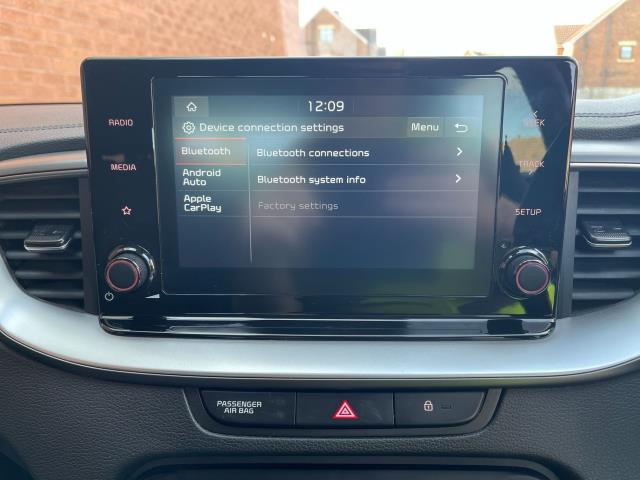 2021 Kia Ceed 1.0T GDI ISG 2 5Dr (MW21YYX) Image 27