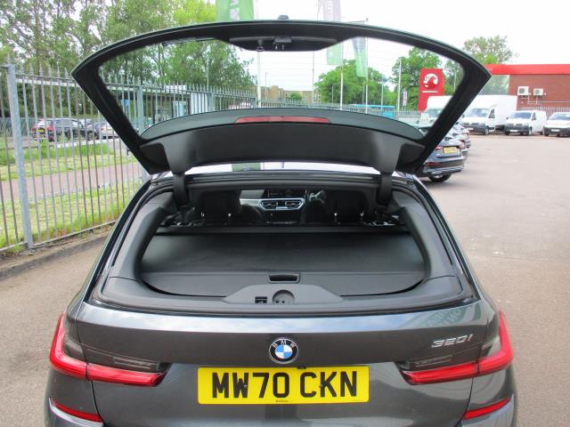 2020 BMW 3 Series 320I M Sport 5Dr Step Auto (MW70CKN) Image 31