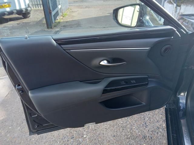 2023 Lexus Es 300H 2.5 4Dr Cvt Premium Edition (MW73VXS) Image 17