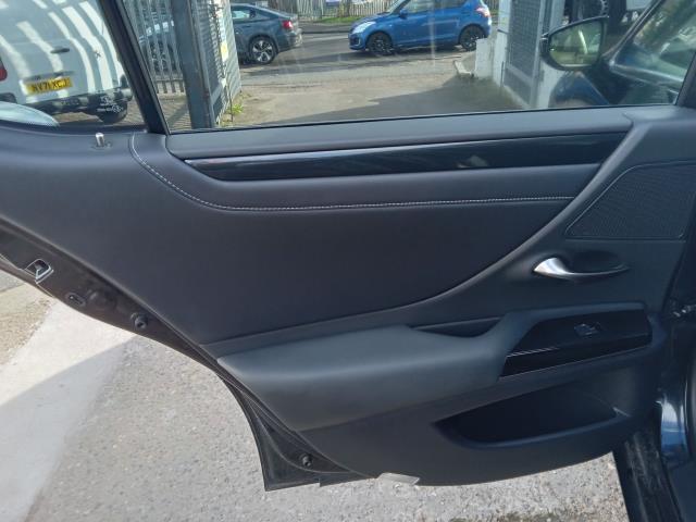 2023 Lexus Es 300H 2.5 4Dr Cvt Premium Edition (MW73VXS) Image 21