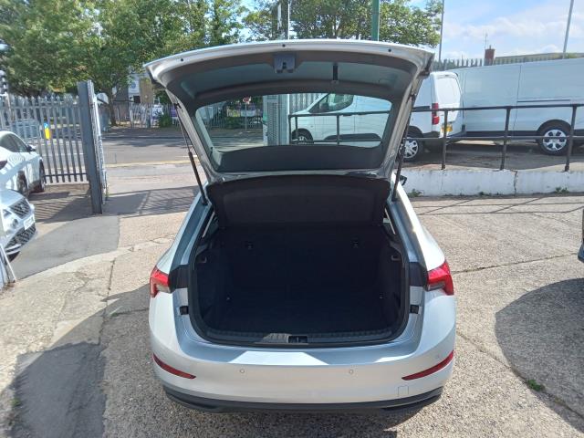 2022 Skoda Scala 1.5 Tsi Se 5Dr (ND72JBZ) Image 11