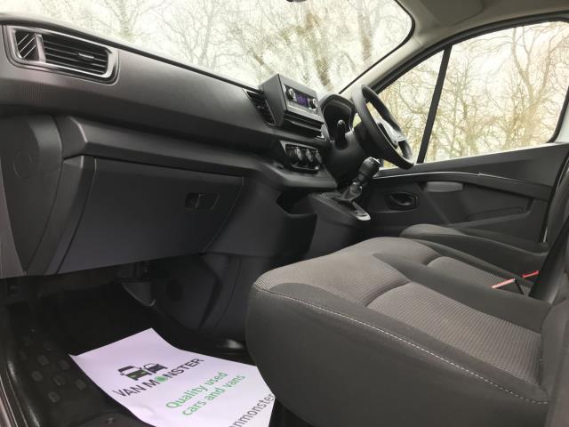 2022 Renault Trafic Sl28 Blue Dci 110 Business Van (NG22NGE) Image 22