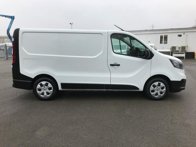 2022 Renault Trafic Sl28 Blue Dci 110 Business Van (NG22NGE) Image 13