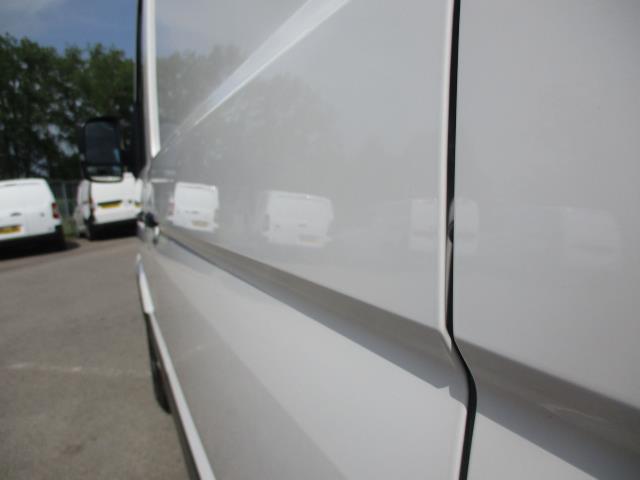 2022 Volkswagen Crafter 2.0 Tdi 140Ps Startline Business High Roof Van (NJ72PDZ) Image 35