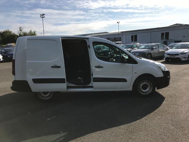 2017 Peugeot Partner 715 S 1.6 BLUEHDI 100 EURO 6 CREW VAN (NU17LFL) Image 14