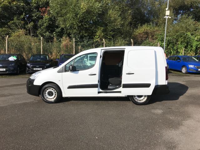 2017 Peugeot Partner 715 S 1.6 BLUEHDI 100 EURO 6 CREW VAN (NU17LFL) Image 6