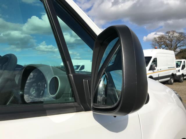 2018 Peugeot Partner 850 1.6 Bluehdi 100 Professional Van [Non Ss] EURO 6 (NU18BYO) Image 30
