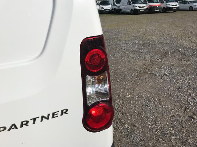 2018 Peugeot Partner 850 1.6 Bluehdi 100 Professional Van [Non Ss] EURO 6 (NU18BYO) Image 43