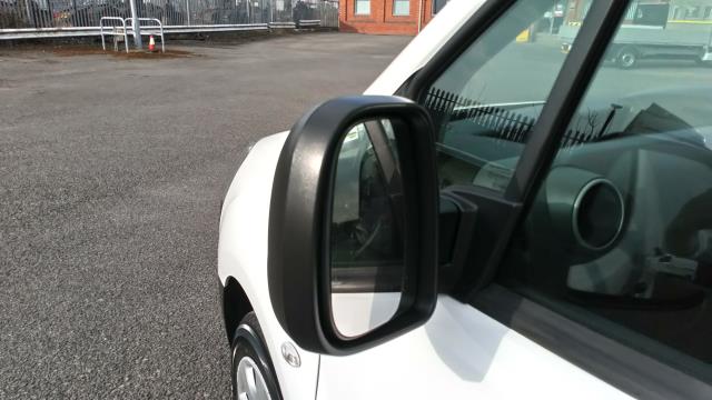2018 Peugeot Partner 850 1.6 Bluehdi 100 Professional Van [Non Ss] (NU18FDO) Thumbnail 13