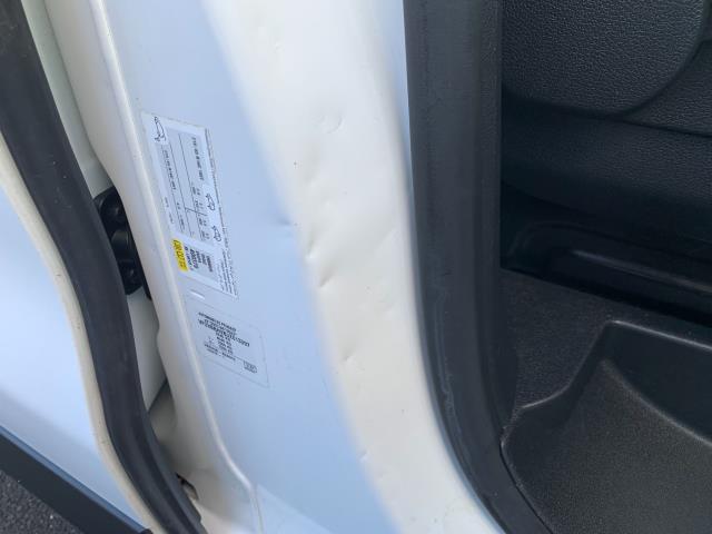 2018 Peugeot Expert 1000 1.6 Bluehdi 95 S Van (NU18VUE) Image 25