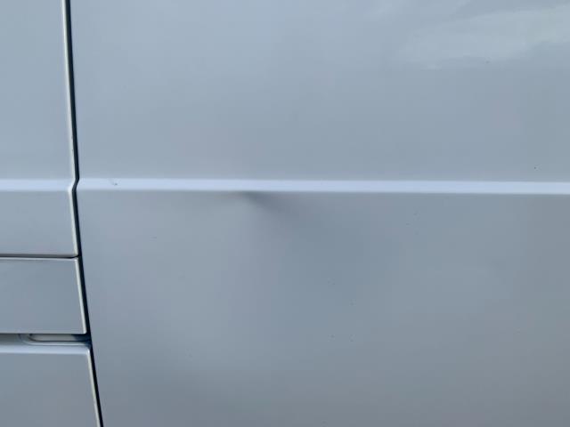2018 Peugeot Expert 1000 1.6 Bluehdi 95 S Van (NU18VUE) Thumbnail 28