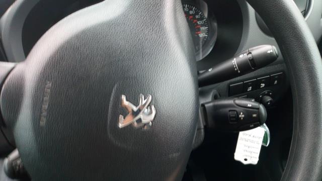 2018 Peugeot Partner 850 1.6 Bluehdi 100 Professional Van [Non Ss] (NU18XNO) Image 22