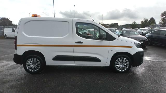 2019 Peugeot Partner 1000 1.5 Bluehdi 100 Professional Van (NU19ABX) Image 8
