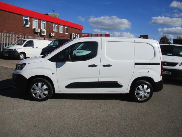 2019 Peugeot Partner 1000 1.5 Bluehdi 100 Professional Van (NU19BFF) Image 8