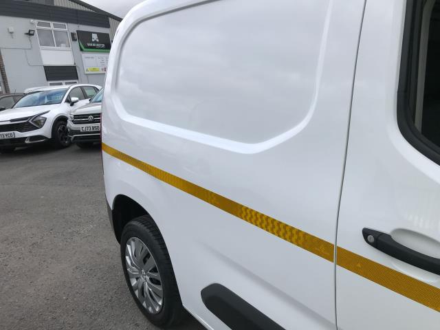 2019 Peugeot Partner 1000 1.5 Bluehdi 100 Professional Van (NU19HDA) Image 8