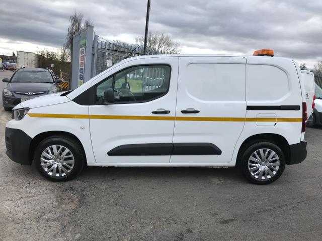 2019 Peugeot Partner 1000 1.5 Bluehdi 100 Professional Van (NU19HDA) Image 9