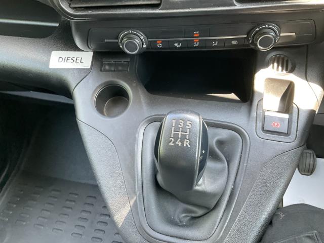 2020 Peugeot Partner 1000 1.5 Bluehdi 100 Professional Van (NU20CUY) Image 26