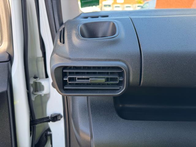 2020 Peugeot Partner 1000 1.5 Bluehdi 100 Professional Van Euro 6 (NU20CVA) Image 35