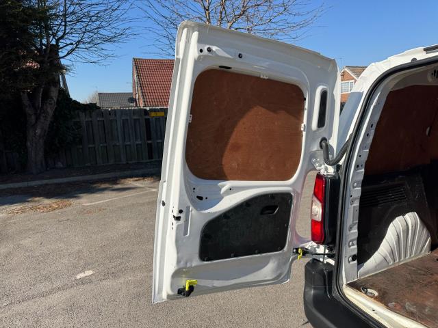 2020 Peugeot Partner 1000 1.5 Bluehdi 100 Professional Van Euro 6 (NU20CVA) Image 47