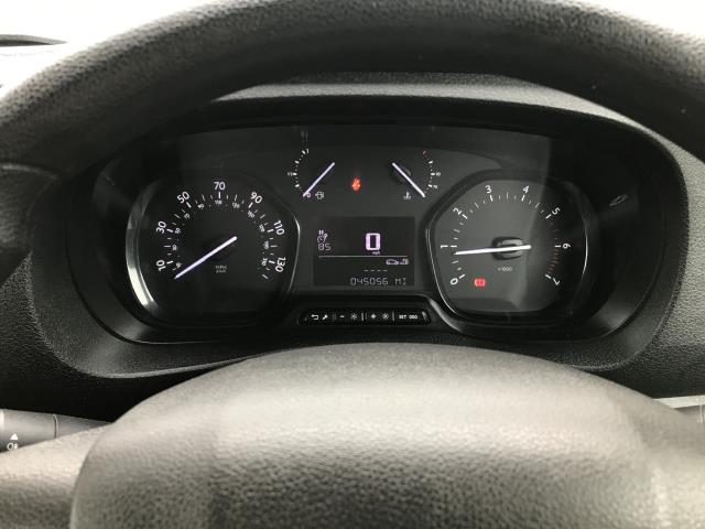 2020 Peugeot Expert 1000 1.5 Bluehdi 100 Professional Van (NU20DFA) Image 18
