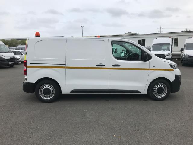 2020 Peugeot Expert 1000 1.5 Bluehdi 100 Professional Van (NU20DFA) Image 13