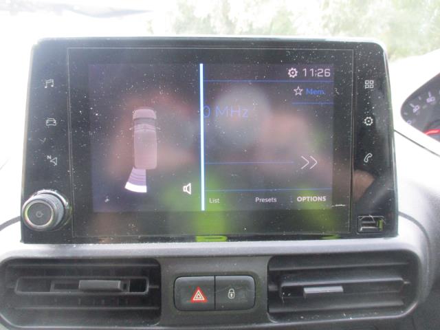 2020 Peugeot Partner 1000 1.5 Bluehdi 100 Professional Van (NU20EDF) Image 22