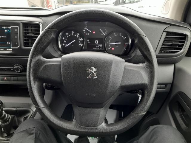 2020 Peugeot Expert 1000 1.5 Bluehdi 100 Professional Van (NU20FDL) Image 19