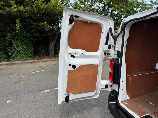 2020 Peugeot Expert L1 H1 1000 1.5 Bluehdi 100 Professional Van (NU20FJO) Image 54